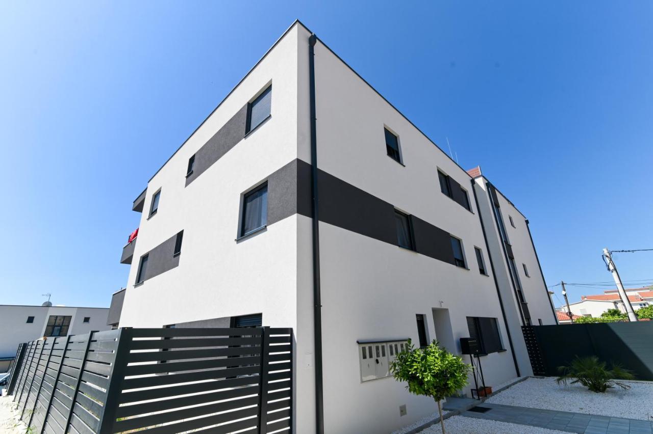 Apartment Laura, Free Parking, Balcony, 4 Ppl Trogir Eksteriør billede